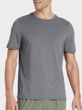 All in motion men’s performance tee new size large